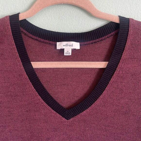 Aritzia Wilfred Maroon V Neck Sweater Asymmetrical XS - Picture 2 of 4